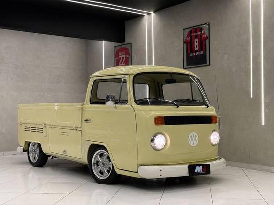 VOLKSWAGEN KOMBI 1.6 MI PICK-UP CS 8V GASOLINA 2P MANUAL VOLKSWAGEN KOMBI 1.6 MI PICK-UP CS 8V GASOLINA 2P MANUAL